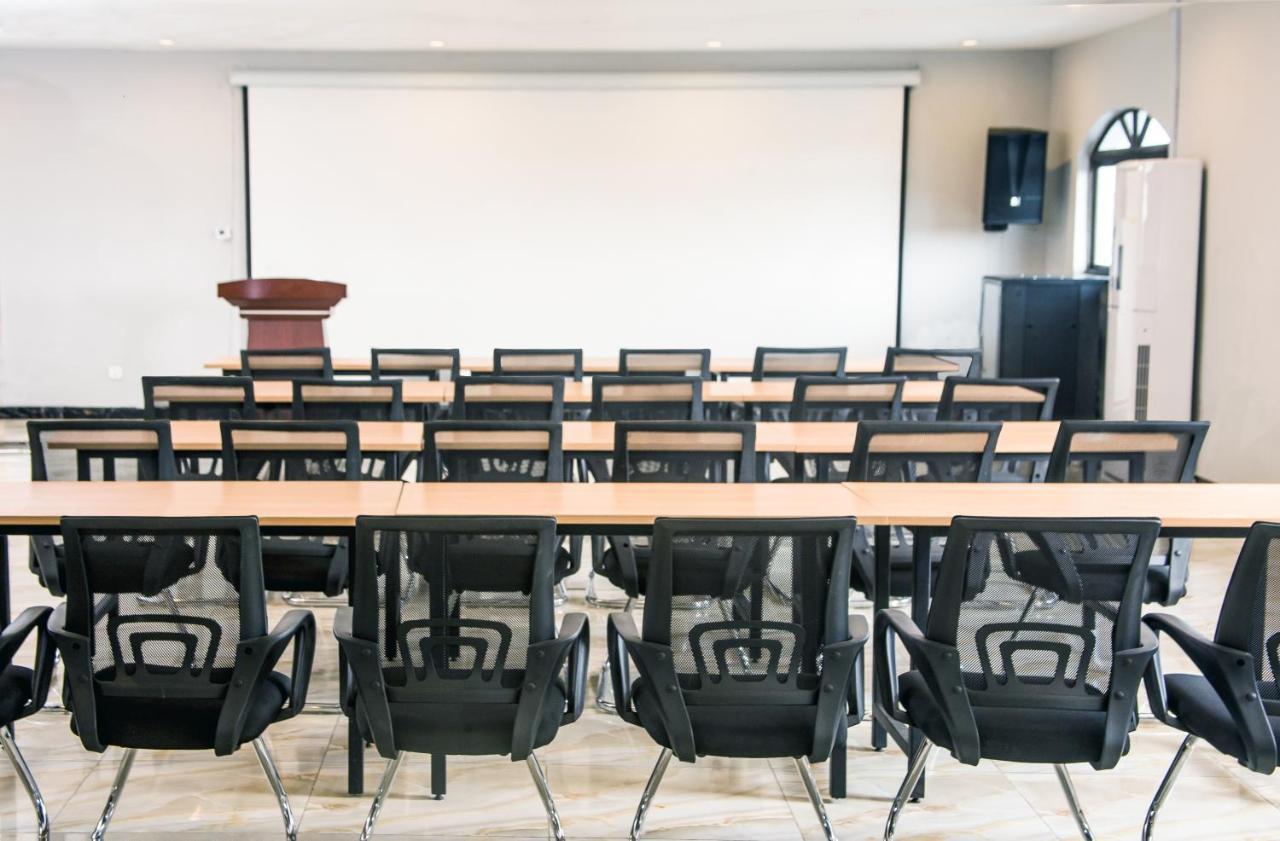 Ivy Hotel Ikeja Lagos Dış mekan fotoğraf